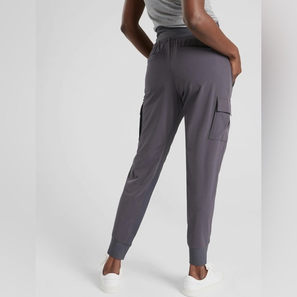 Athleta Sutton High Rise Cargo Joggers in Spring Night Gray 405713 Women’s 6 - Picture 3 of 8